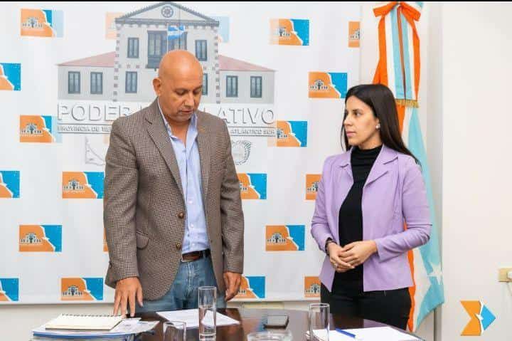 ¡Orgullo Liberté! Soledad Carnevale Juramenta como Comisionada en Tierra del Fuego