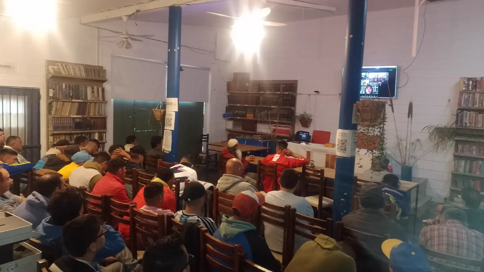 Estudiando en el Punto de Paz