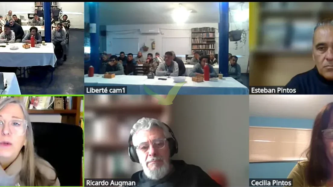 Esteban Pintos en Liberté: la política que no se ve y los sentidos que se cuelan sin que los veamos